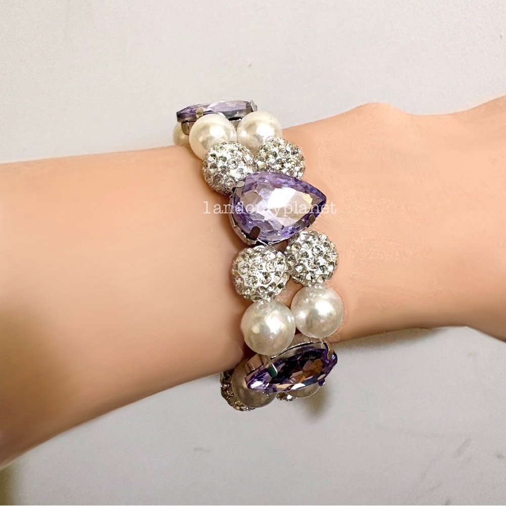 🌹HP🌹 NEW Gorgeous Amethyst Rhinestone Diamond, & Pearl Bracelet - Picture 3 of 4
